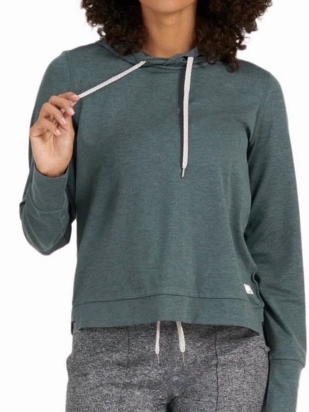 Vuori Halo Essential Hoodie in Kelp Heather